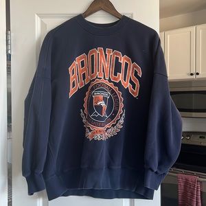 Abercrombie x NFL Broncos crewneck